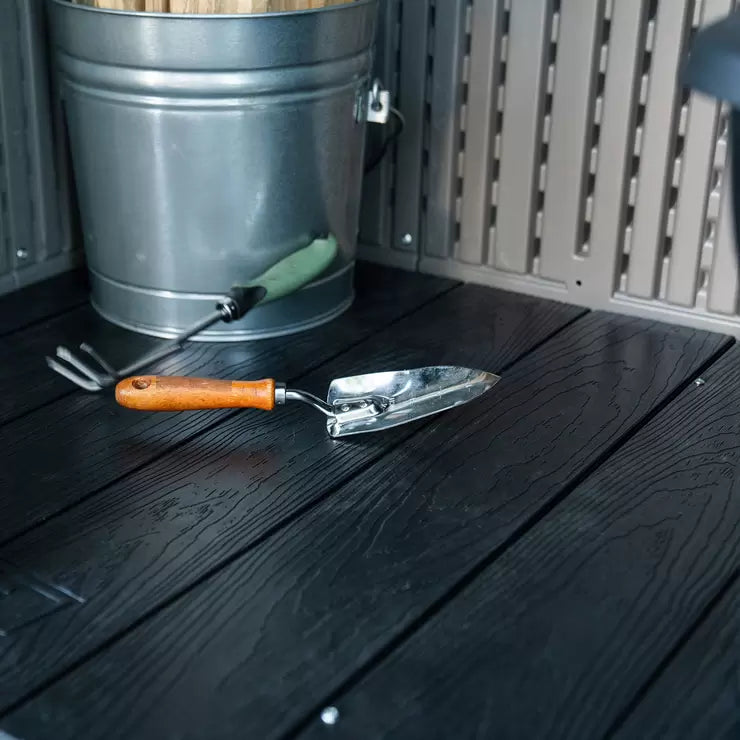 Lifetime 4ft 8" x 3ft 2" (1.47 x 0.97m) Rough Cut Vertical 2,060 Litre Storage Shed - Model 60375U